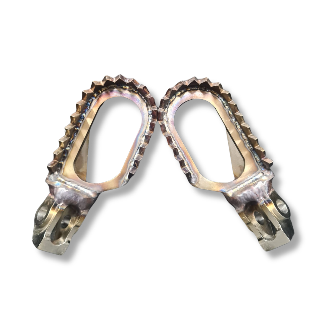 Mitigator Pro Foot Pegs Fits Ktm (EXC/XC-W/XC/SX) Husqvarna (TE/TX/TC)-Gasgas (EC/MC) 2024-2025 TBI Models